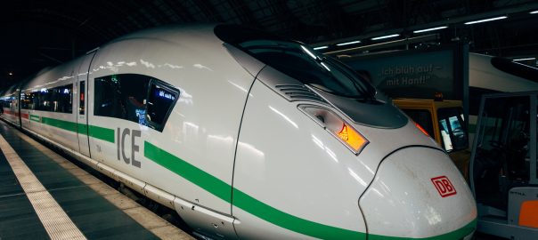 Tourism Digital – Google und DB zeigen Live-Auskünfte zu Zügen und vereinfachen Ticketbuchung